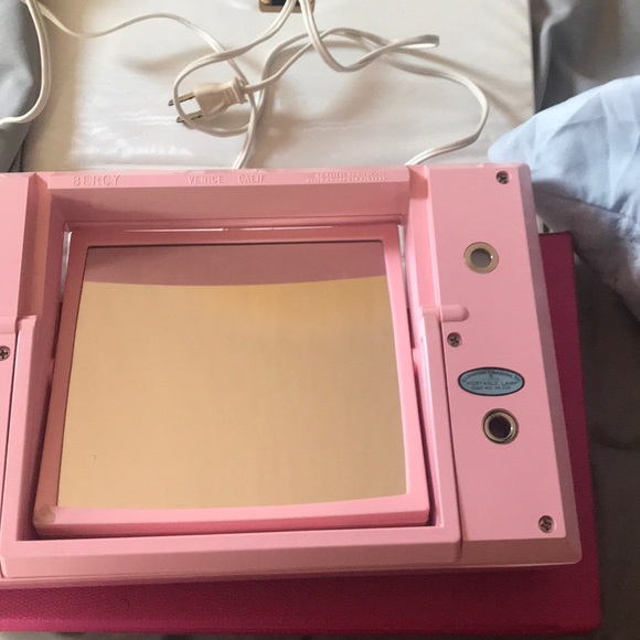 Vintage Bercy Mirror Go Lightly Case and Dual - Picture 2 of 3